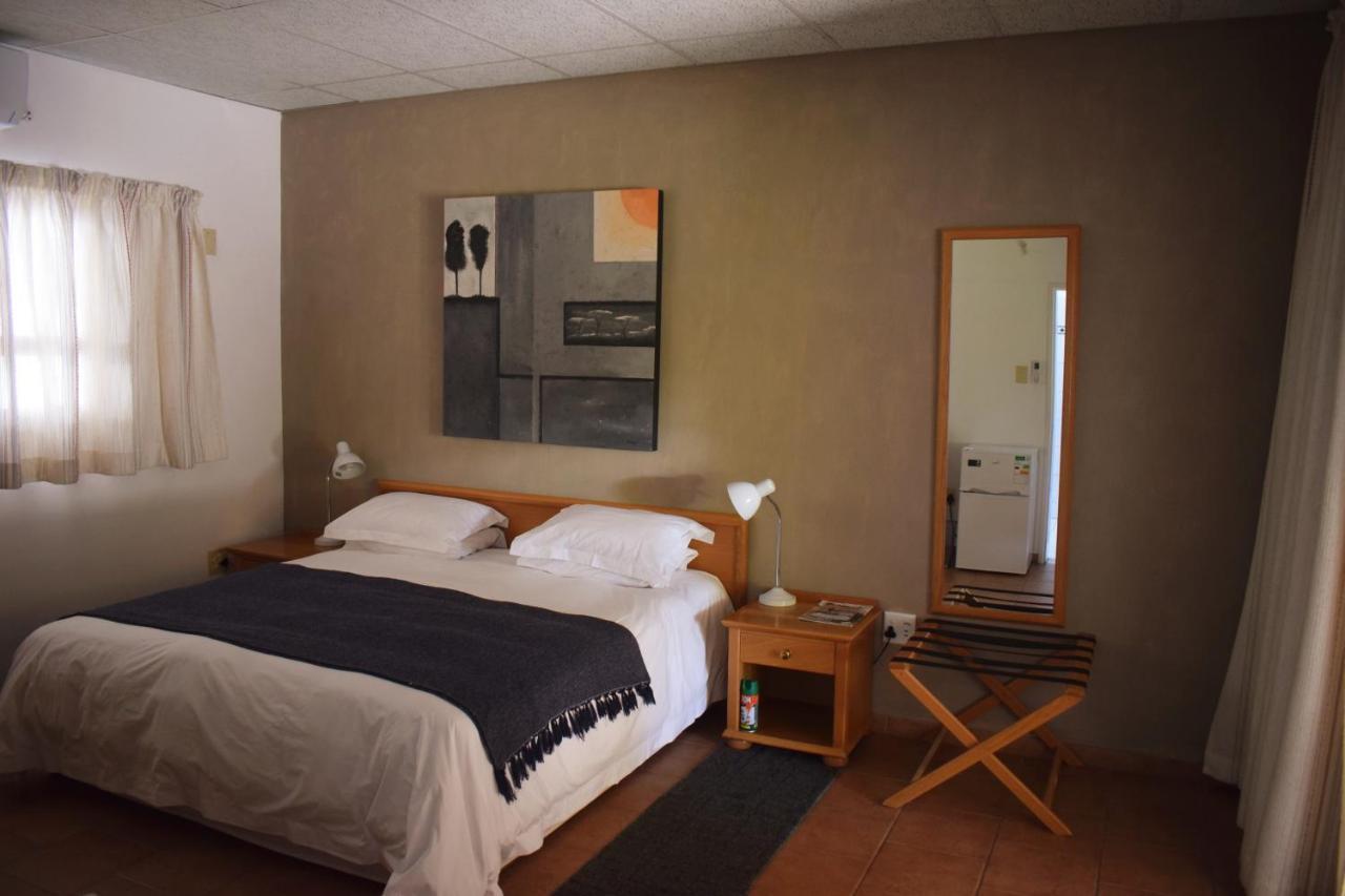 Central Hotel Omaruru Εξωτερικό φωτογραφία