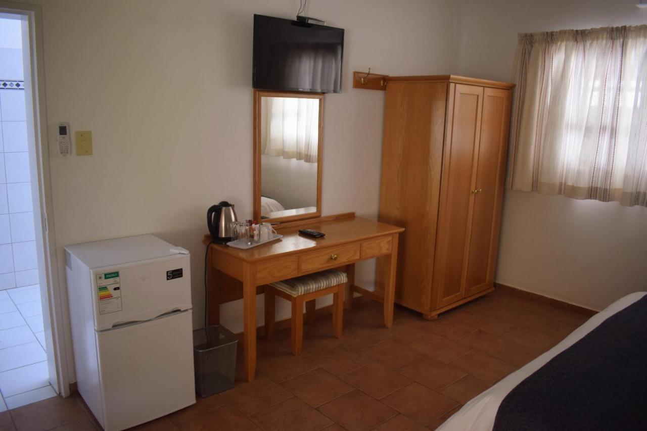 Central Hotel Omaruru Εξωτερικό φωτογραφία
